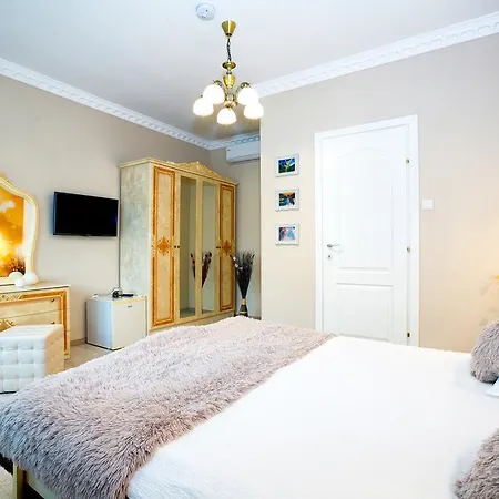 Pensiunea Avy Guest house 3*