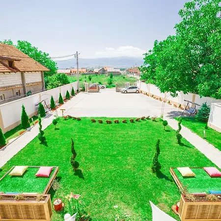 Guest house Pensiunea Avy 3*